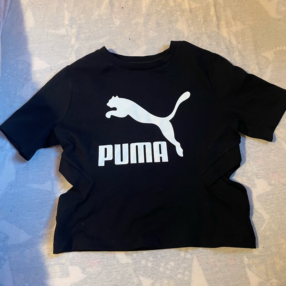 Puma top